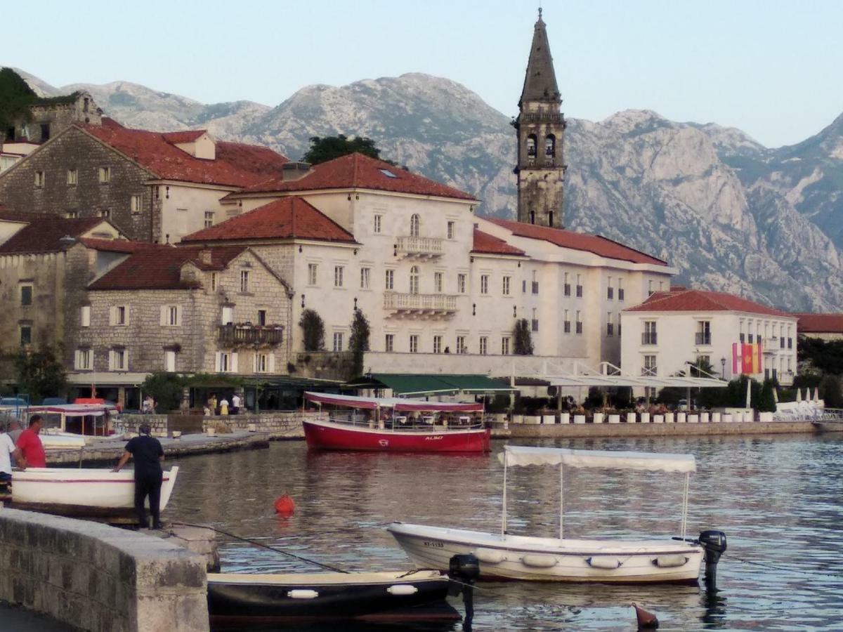 Old House Perast Lägenhet Exteriör bild